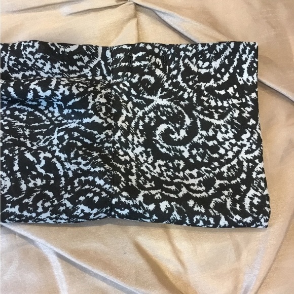 Nine & Co 18W black and gray semi sheer long sleeve button down blouse - Picture 5 of 14